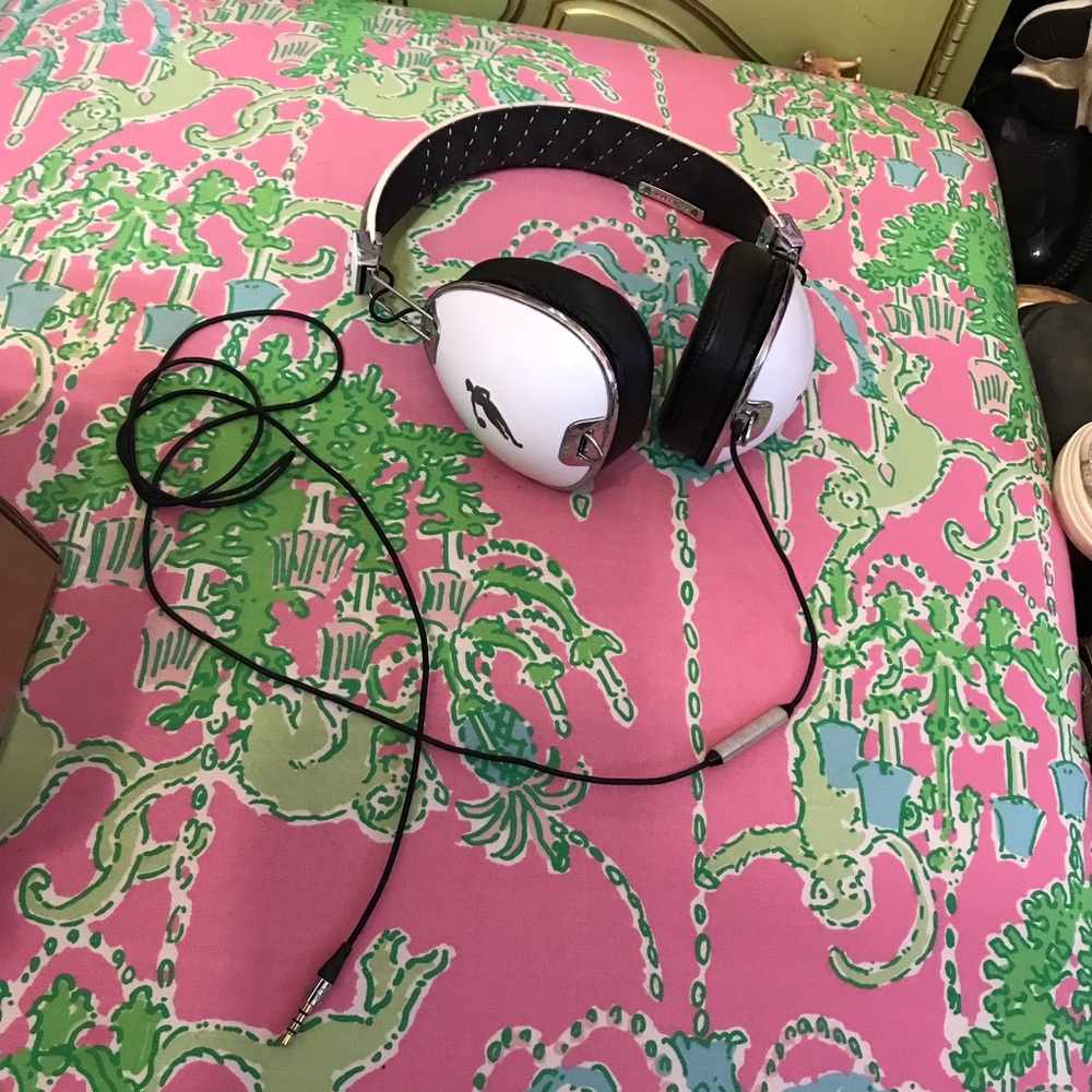 Skullcandy Aviator Roc Nation White Chrome Wired Headphones Stereo Foldable